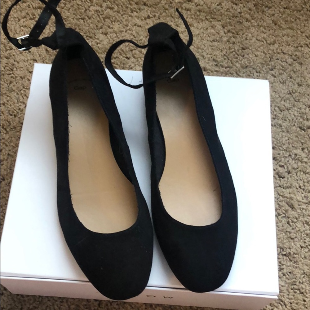 Gap ballet flats